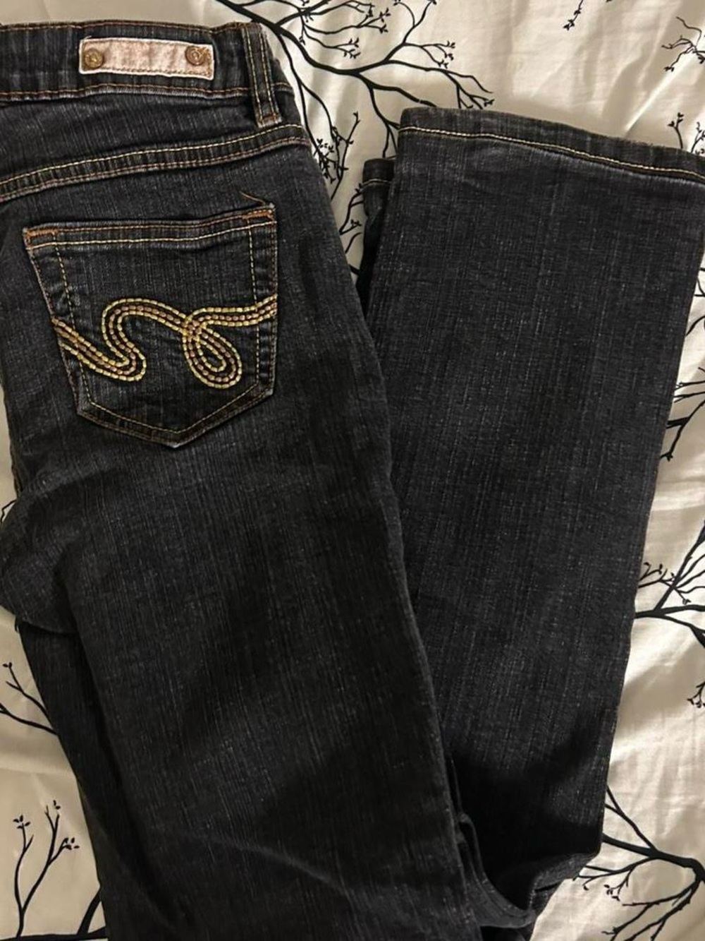 Straight Leg Women's Black Jeans with Decorative Back Pocket Stitching